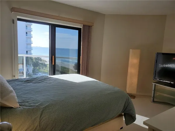 $5,000 | 1050 Longboat Club Road, Unit 502, Longboat Key, FL 34228