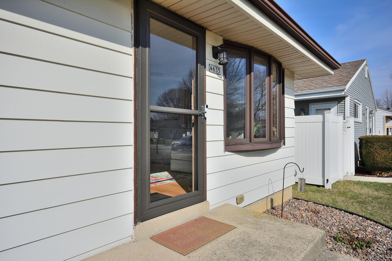4635 South 50th Street Greenfield, WI 53220 - Photo 2 of 31 FRONT DOOR