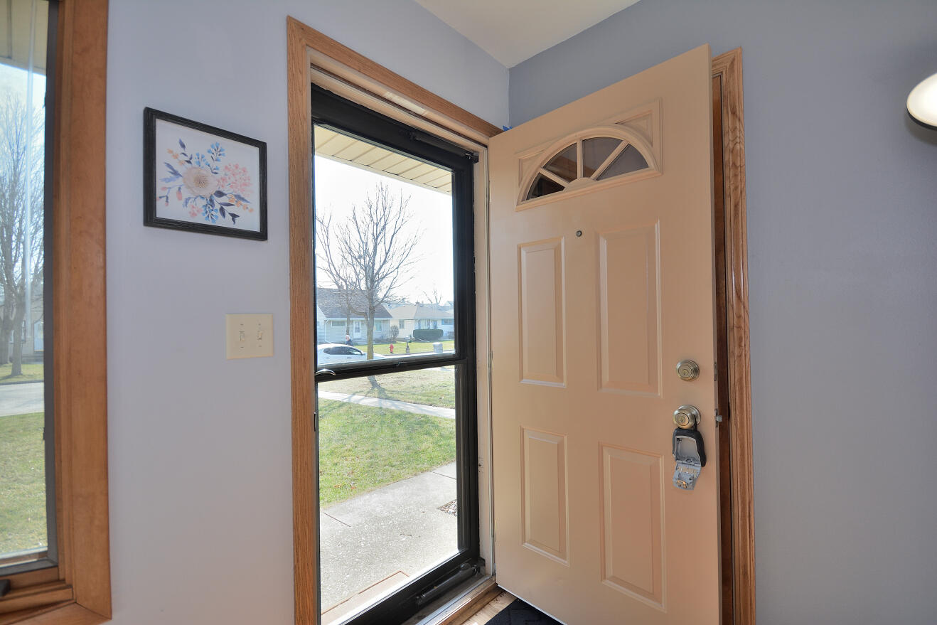 4635 South 50th Street Greenfield, WI 53220 - Photo 3 of 31 FRONT DOOR