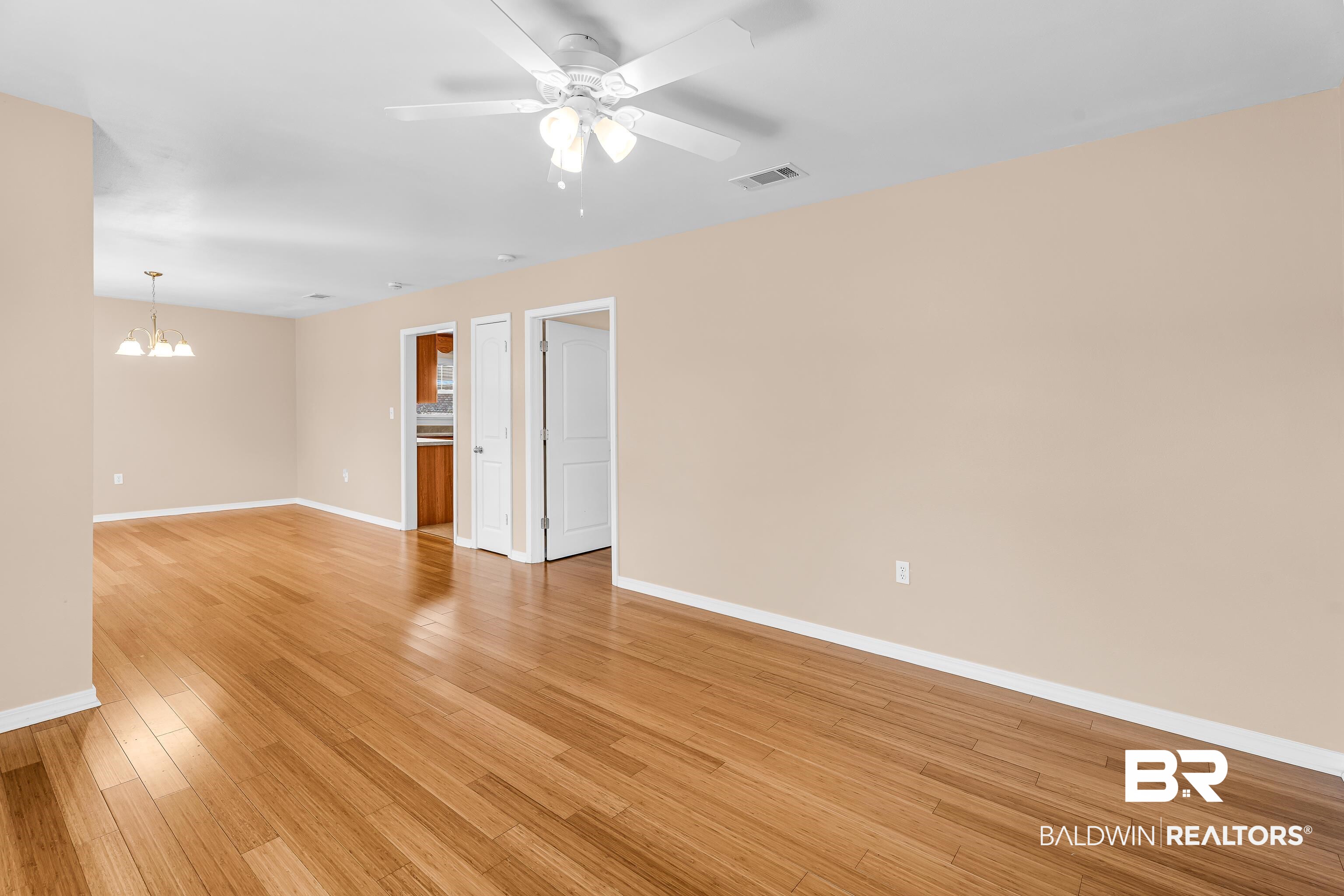 22095 8th Street Silverhill, AL 36576 - Photo 13 of 42 Living Room