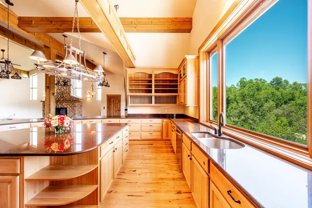 $1,695,000 | 696 Big Goose Road, Sheridan, WY 82801