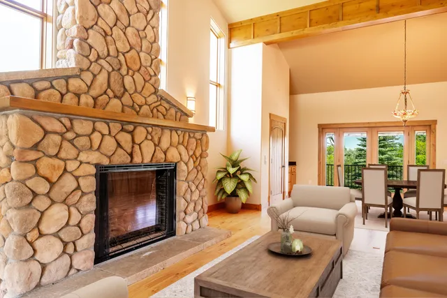 $1,695,000 | 696 Big Goose Road, Sheridan, WY 82801