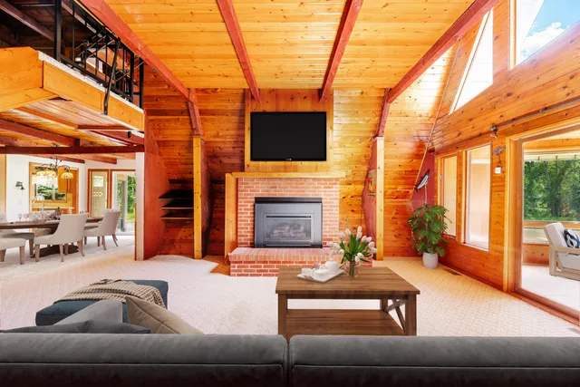 $1,695,000 | 696 Big Goose Road, Sheridan, WY 82801