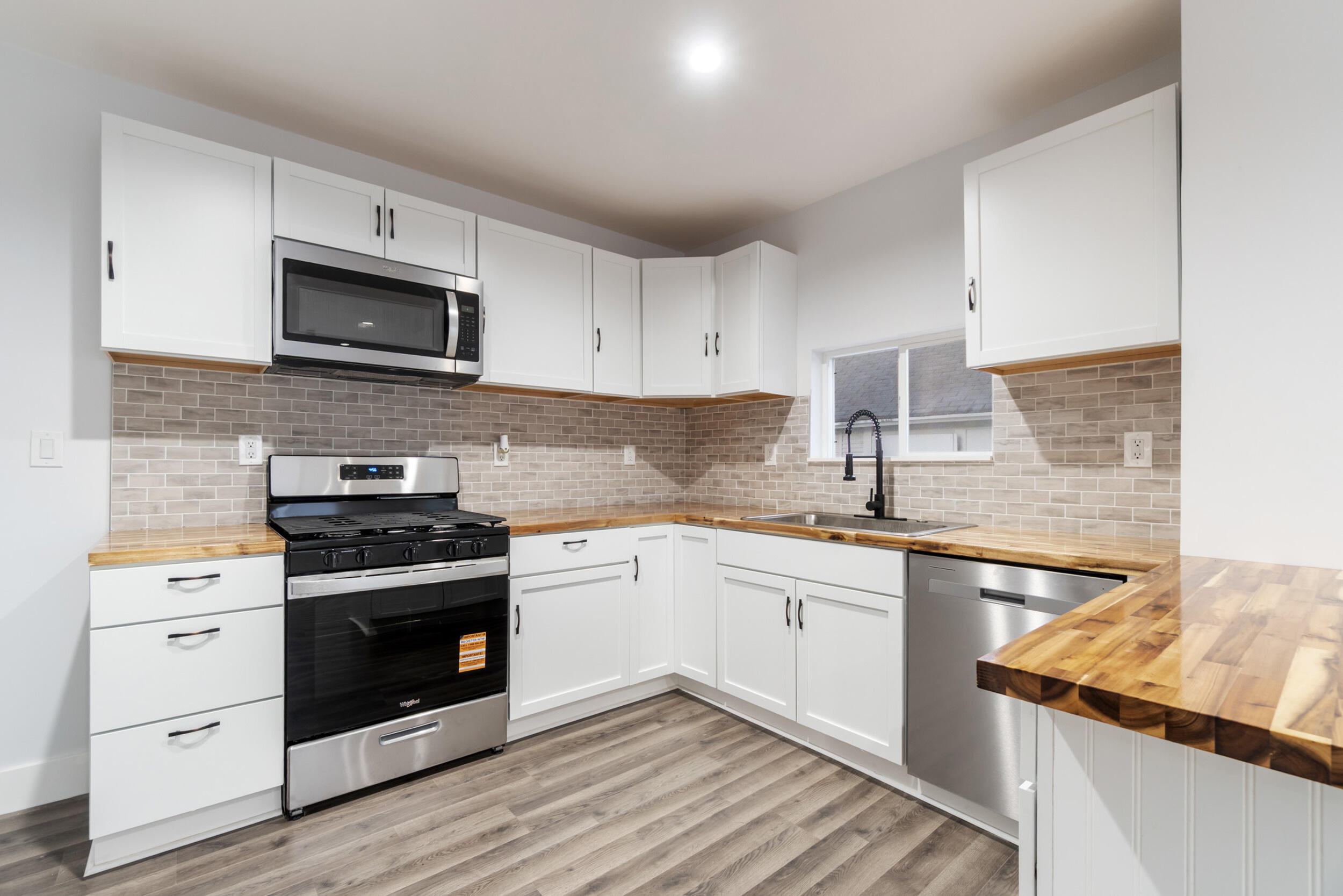 317 Orange Street Jackson, MI 49202 - Photo 22 of 41 22_317 orange st jackson mi - 00027