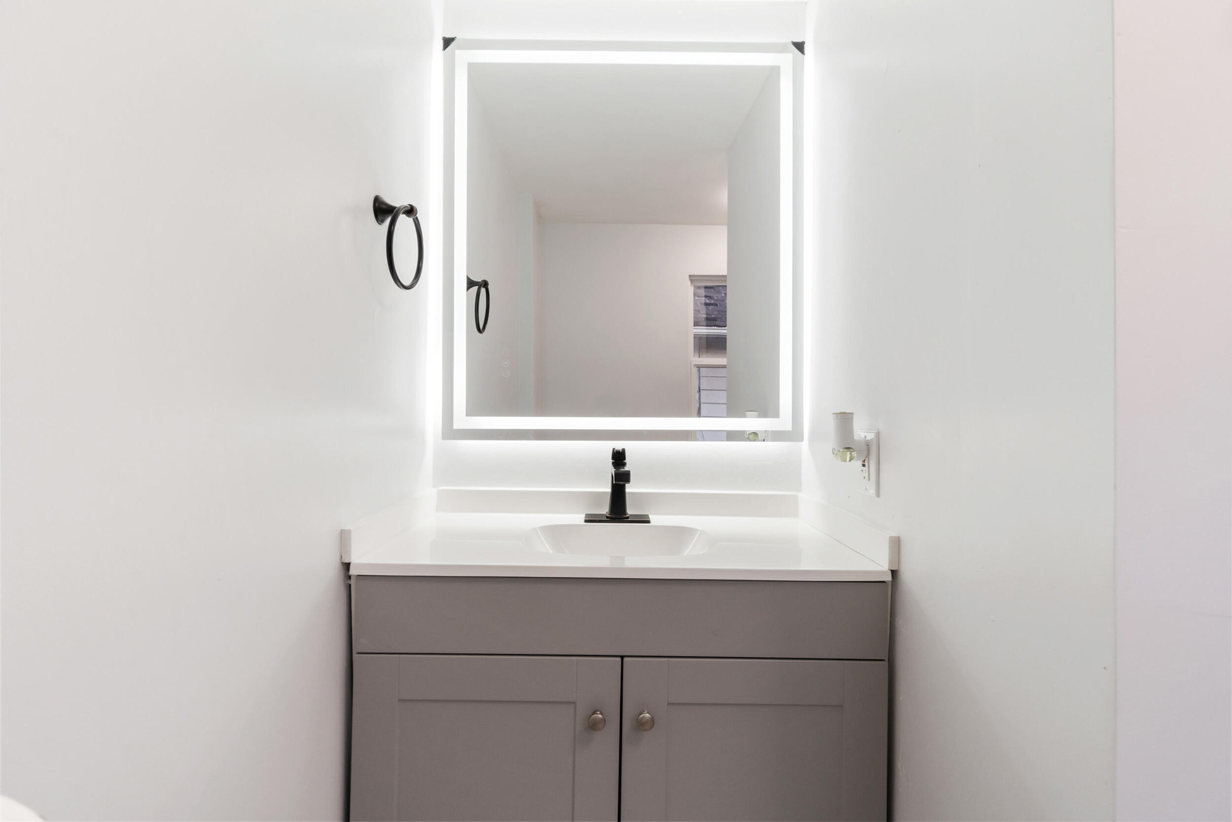 317 Orange Street Jackson, MI 49202 - Photo 32 of 41 32_317 orange st jackson mi - 00034