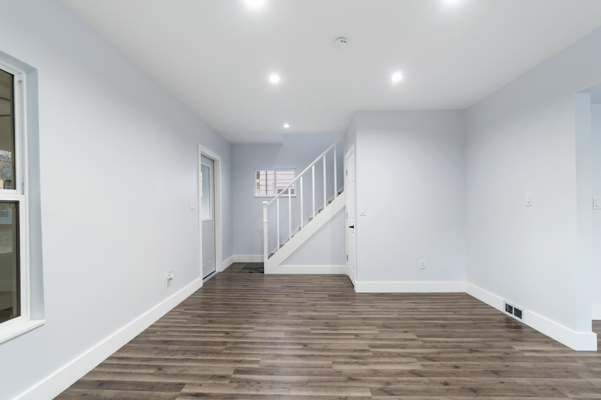 317 Orange Street Jackson, MI 49202 - Photo 10 of 41 10_317 orange st jackson mi - 00017