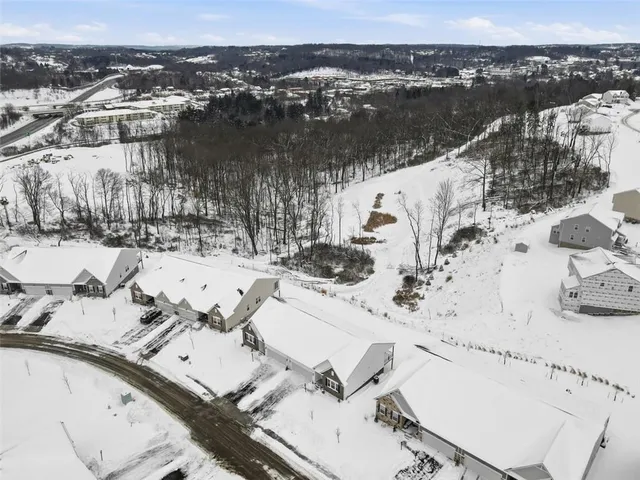 $489,990 | 2724 Marra Drive, Gibsonia, PA 15044