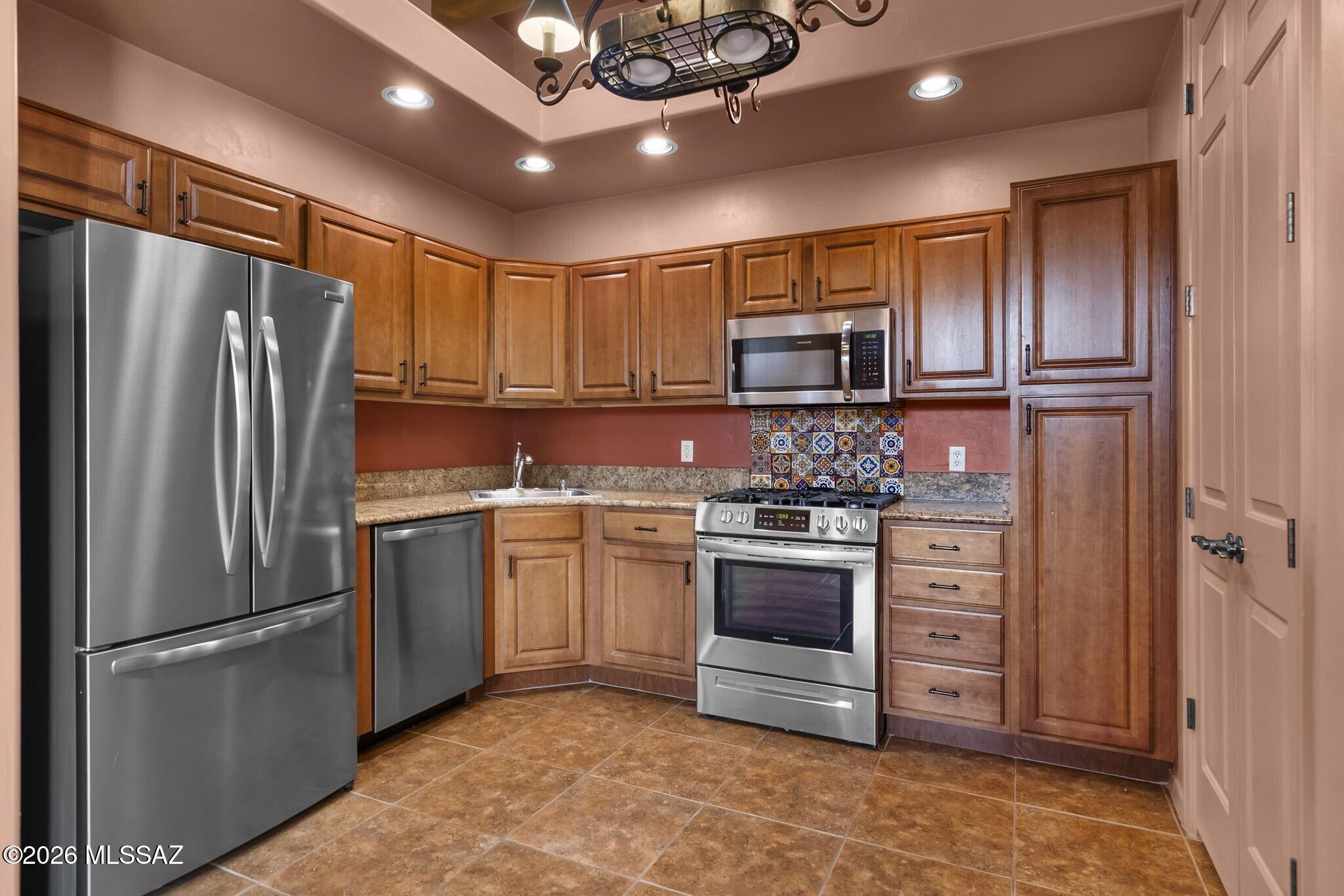 112 Post Way Tubac, AZ 85646 - Photo 9 of 45 Kitchen