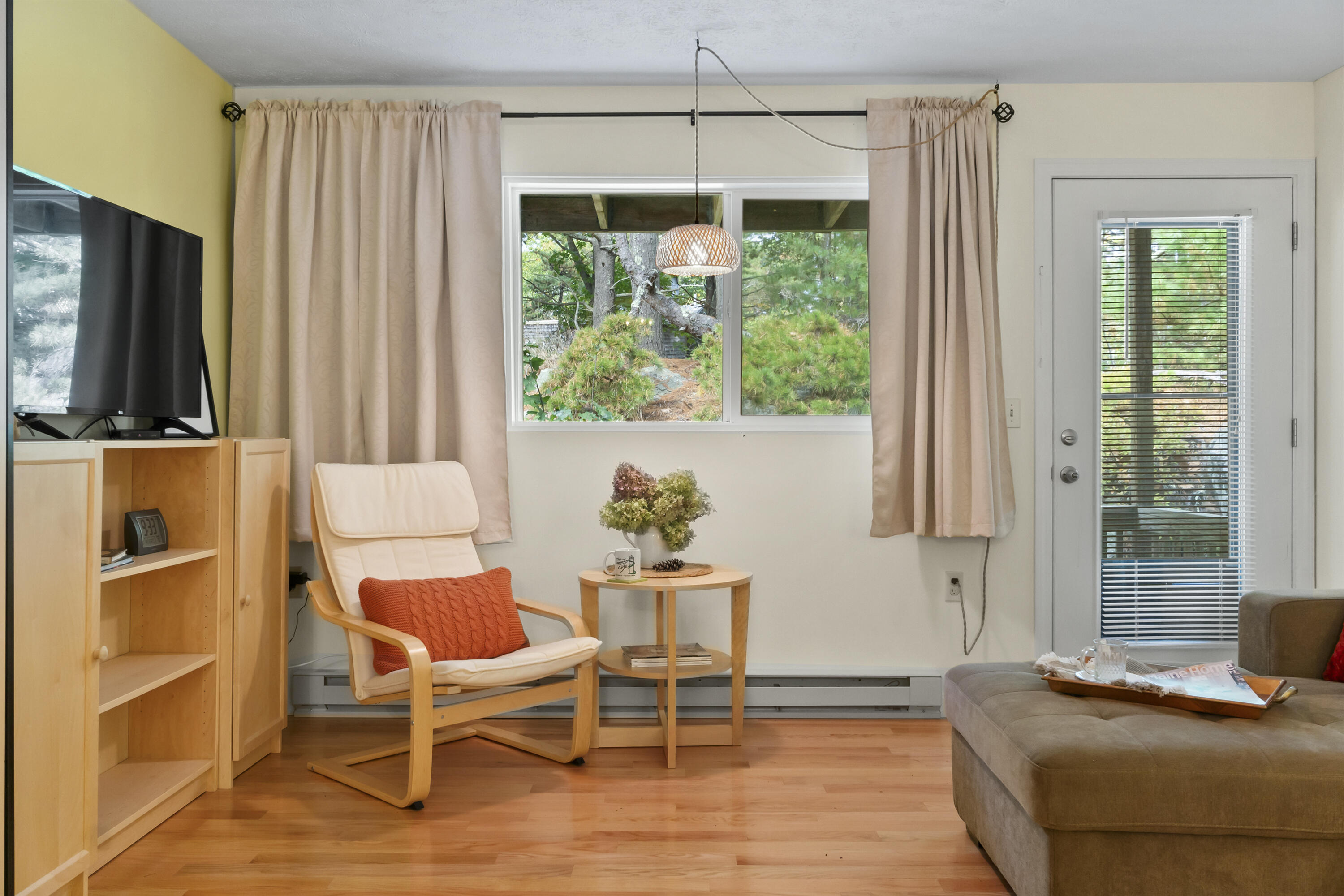 60 Pine Hill Road South, Unit 309 Cape Neddick, ME 03902 - Photo 5 of 11 Living Room 2