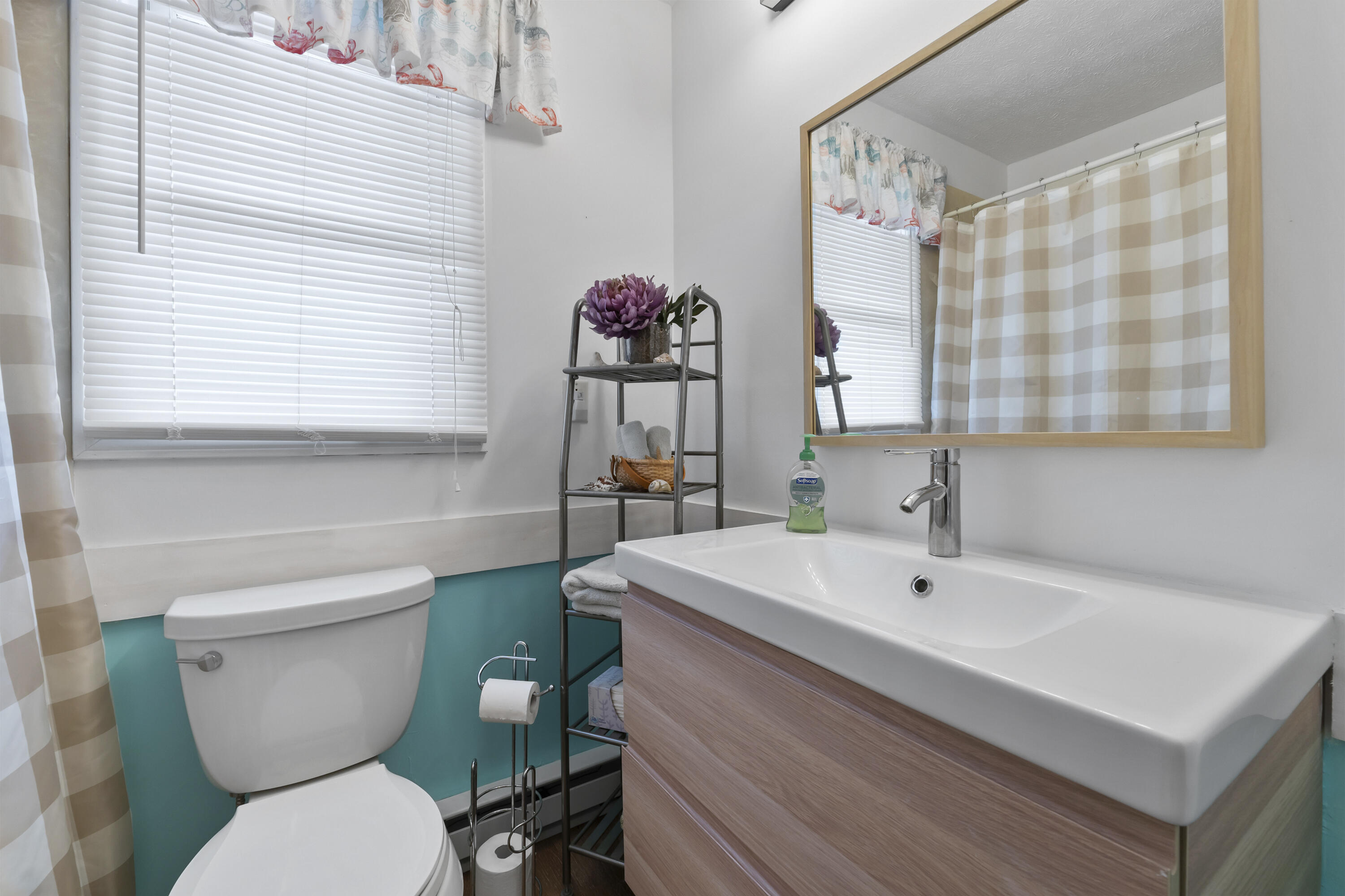 60 Pine Hill Road South, Unit 309 Cape Neddick, ME 03902 - Photo 8 of 11 Bathroom