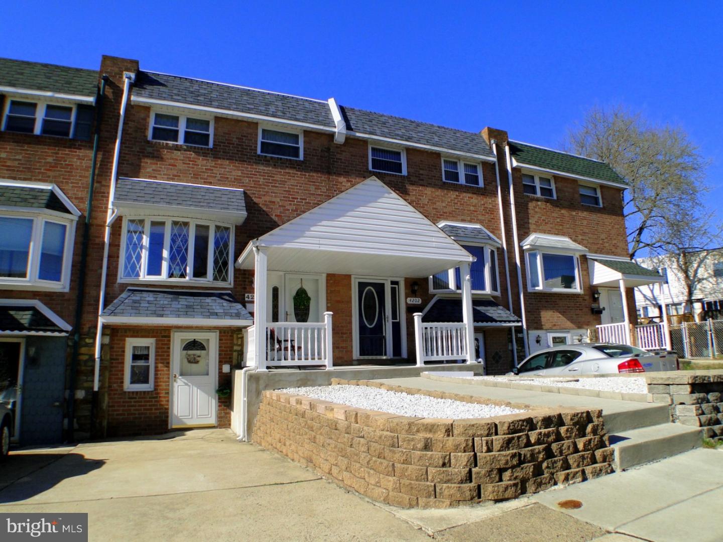 4204 Telford Road Philadelphia, PA 19154 - Photo 2 of 25 Gallery Image 2