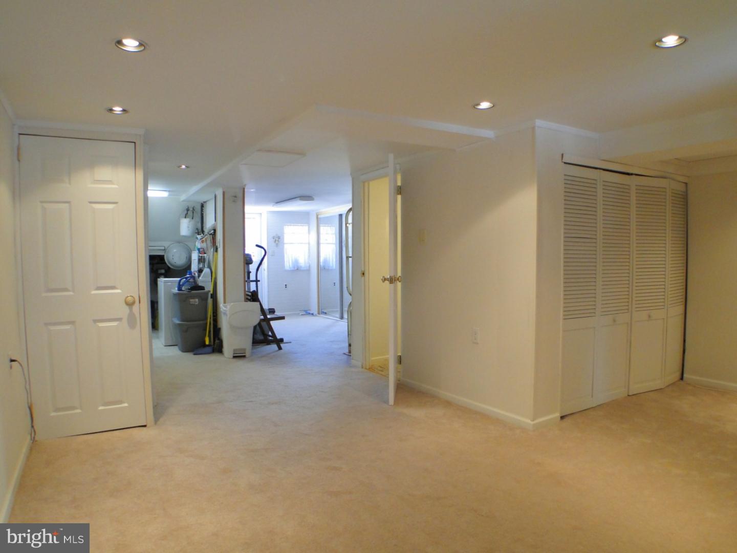 4204 Telford Road Philadelphia, PA 19154 - Photo 20 of 25 Gallery Image 20