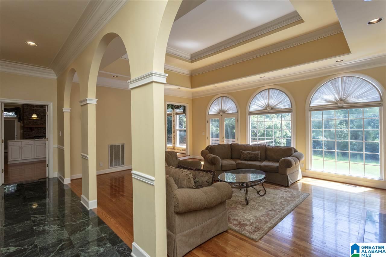 2121 Hickory Ridge Circle Birmingham, AL 35243 - Photo 10 of 50