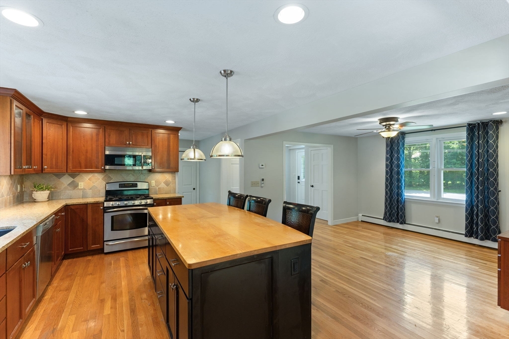 10 Kingsley Road Easton, MA 02356 - Photo 9 of 41