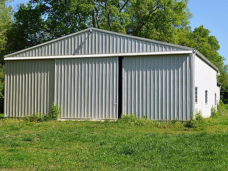 1607 Cairo Road Gallatin, TN 37066 - Photo 4 of 30 a view of a backyard