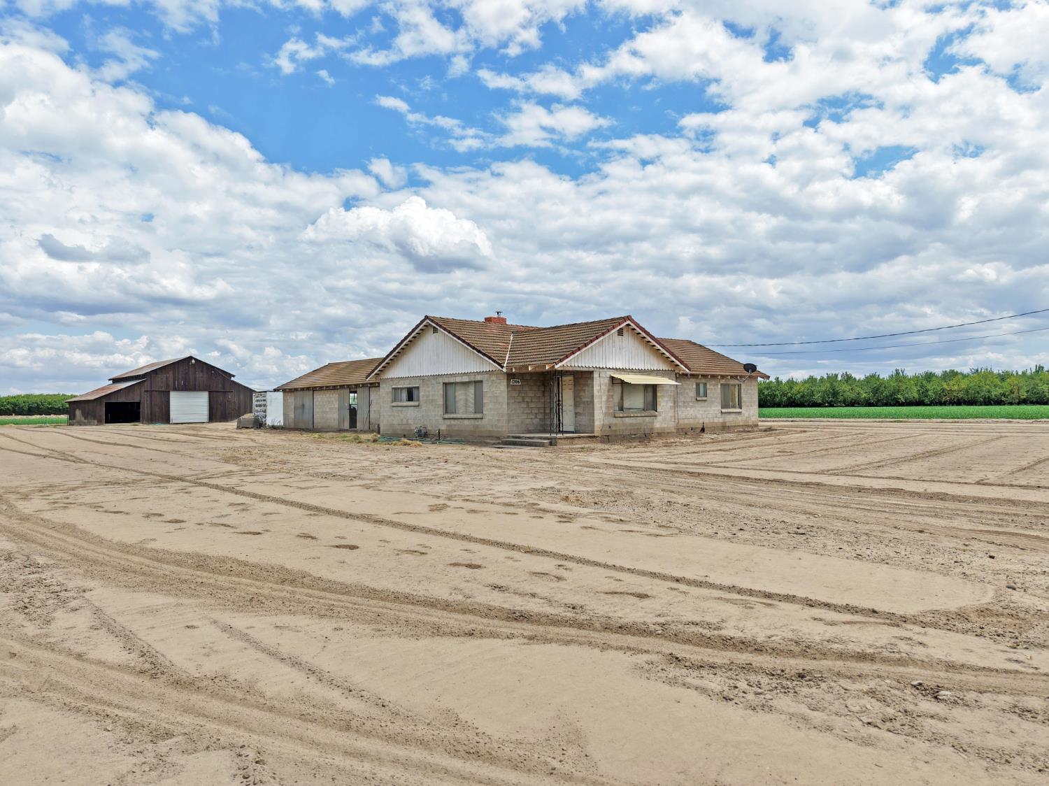 1206 South Verduga Road Turlock, CA 95380 - Photo 1 of 36 a view of houses with sky view