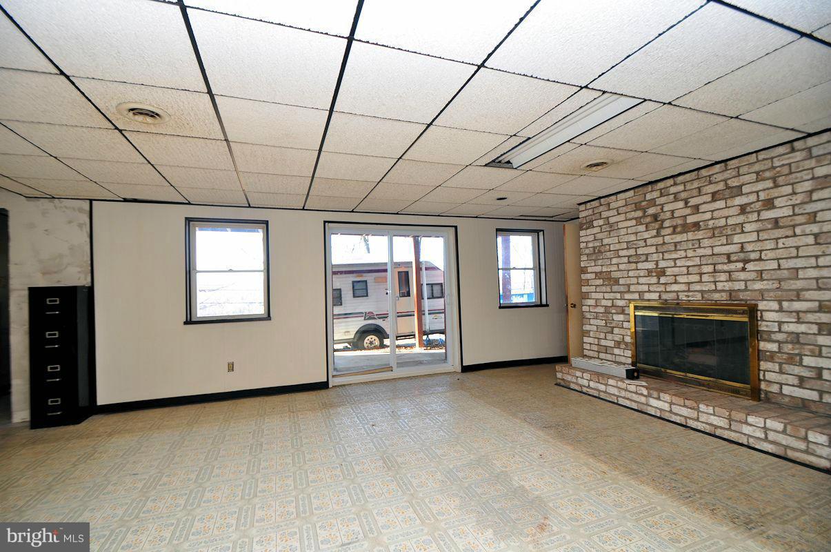 1912 Haverhill Road Baltimore, MD 21234 - Photo 4 of 21 Family Room