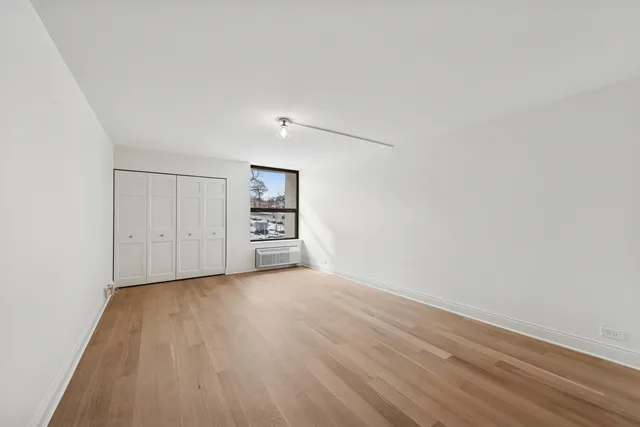 $1,025,000 | 1500 Sheridan Road, Unit 1K, Wilmette, IL 60091