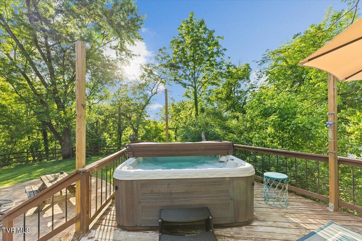 305 Pleasley Road Kingsport, TN 37660 - Photo 22 of 89 23-128A8878