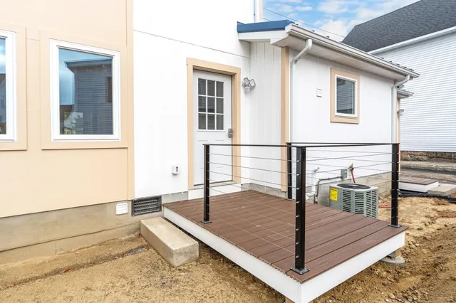 $720,000 | 32 Jane Street, Manchester, NH 03104