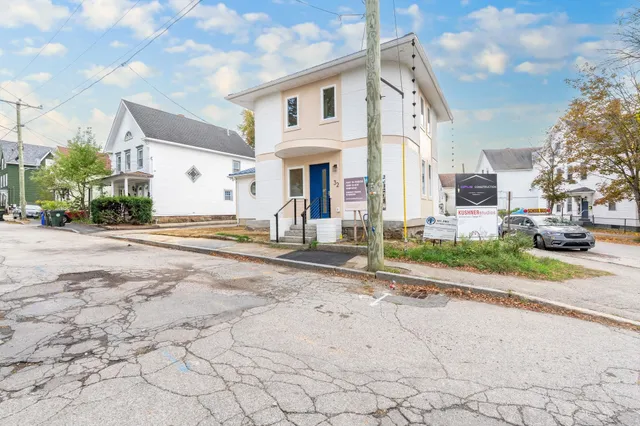 $720,000 | 32 Jane Street, Manchester, NH 03104
