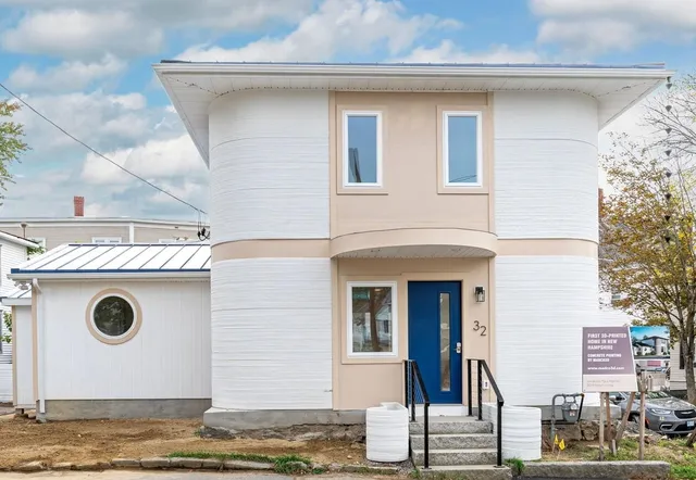 $720,000 | 32 Jane Street, Manchester, NH 03104