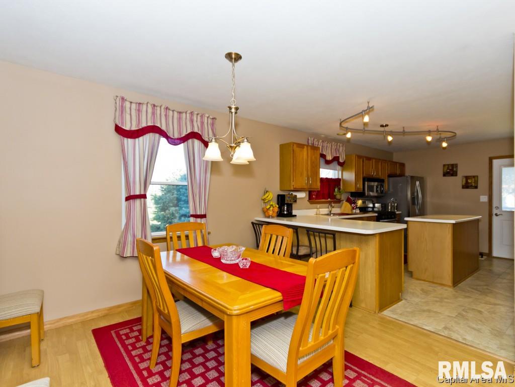4101 Marie Drive Springfield, IL 62707 - Photo 11 of 32