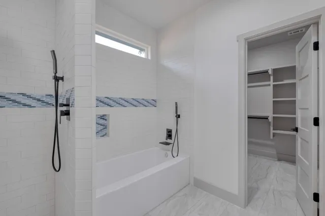 $370,000 | 202 Washington Street, Elgin, TX 78621