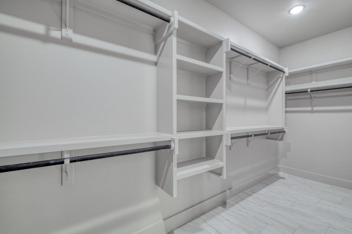 202 Washington Street Elgin, TX 78621 - Photo 18 of 26 View of spacious closet