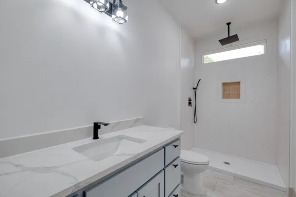 $356,000 | 202 Washington Street, Elgin, TX 78621