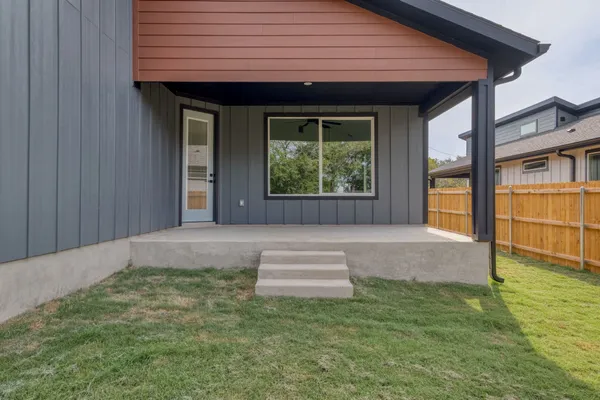 $356,000 | 202 Washington Street, Elgin, TX 78621