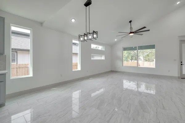 $356,000 | 202 Washington Street, Elgin, TX 78621