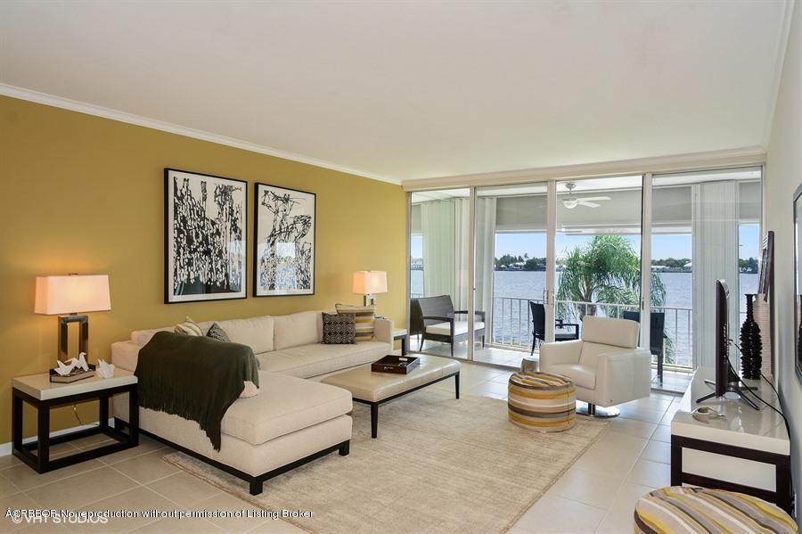 2160 Ibis Isle Road, Unit 7 Palm Beach, FL 33480 - Photo 1 of 8 2160IbisIsleDr7_vht_viewer_1