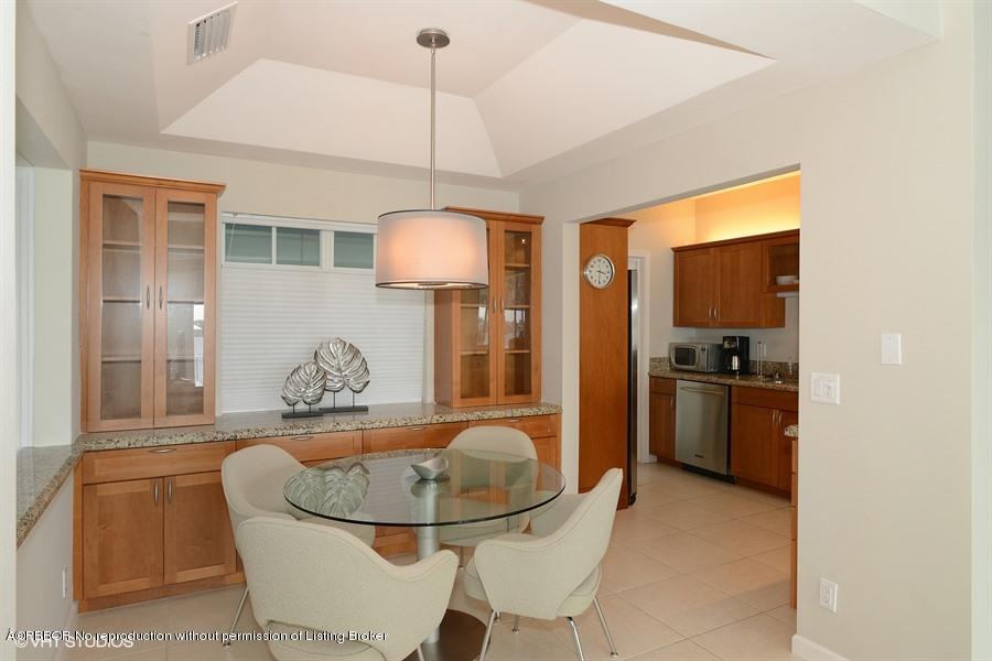 2160 Ibis Isle Road, Unit 7 Palm Beach, FL 33480 - Photo 2 of 8 2160IbisIsleDr7_vht_viewer_2