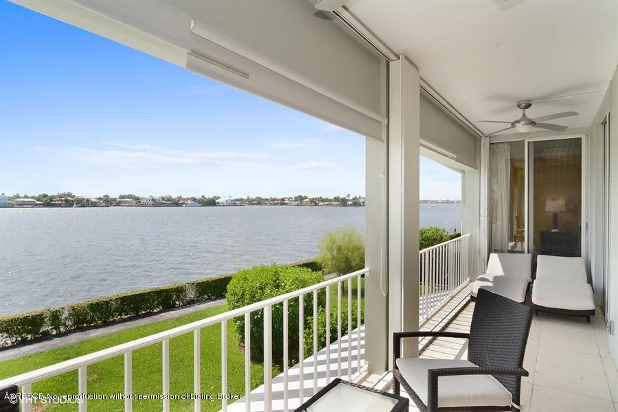 2160 Ibis Isle Road, Unit 7 Palm Beach, FL 33480 - Photo 7 of 8 2160IbisIsleDr7_vht_viewer_99