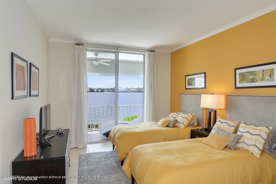 2160 Ibis Isle Road, Unit 7 Palm Beach, FL 33480 - Photo 8 of 8 2160IbisIsleDr7_vht_viewer_153