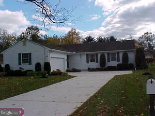 12 Parry Road Cinnaminson, NJ 08077 - Photo 1 of 6 Gallery Image 1