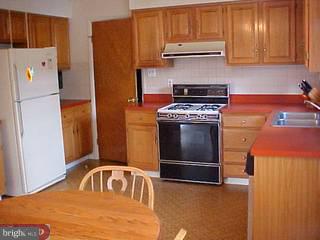 12 Parry Road Cinnaminson, NJ 08077 - Photo 3 of 6 Gallery Image 3