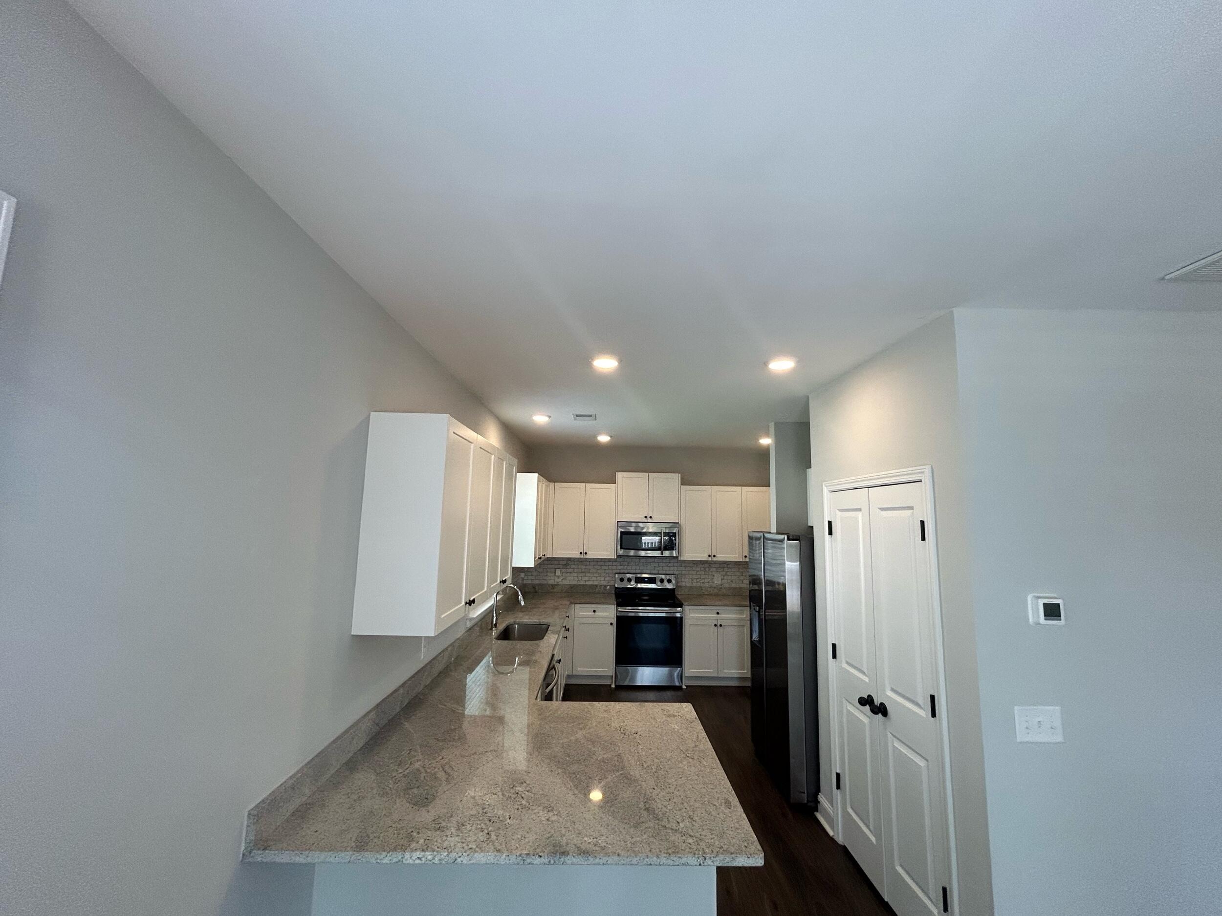 1533 Joiner Road Columbia, SC 29209 - Photo 4 of 14 Kitchen