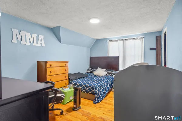 $315,000 | 160 Springdale Avenue, Meriden, CT 06451