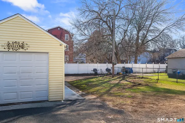 $315,000 | 160 Springdale Avenue, Meriden, CT 06451