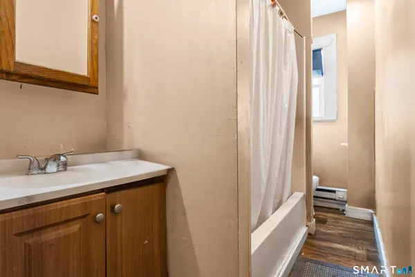 $315,000 | 160 Springdale Avenue, Meriden, CT 06451