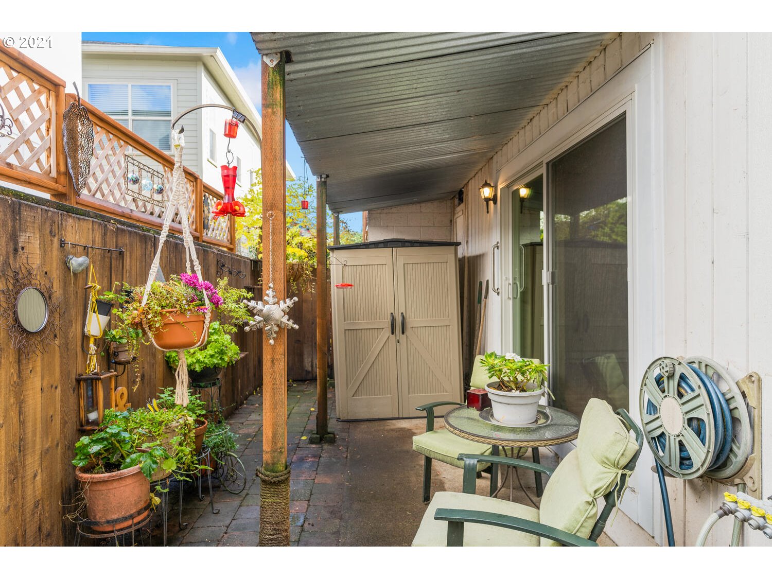 8065 North Ivanhoe Street, Unit 5 Portland, OR 97203 - Photo 23 of 32 a view of outdoor space patio and living room