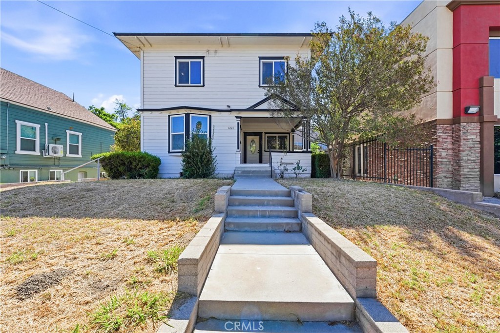 Welcome to 4224 Brockton Ave.