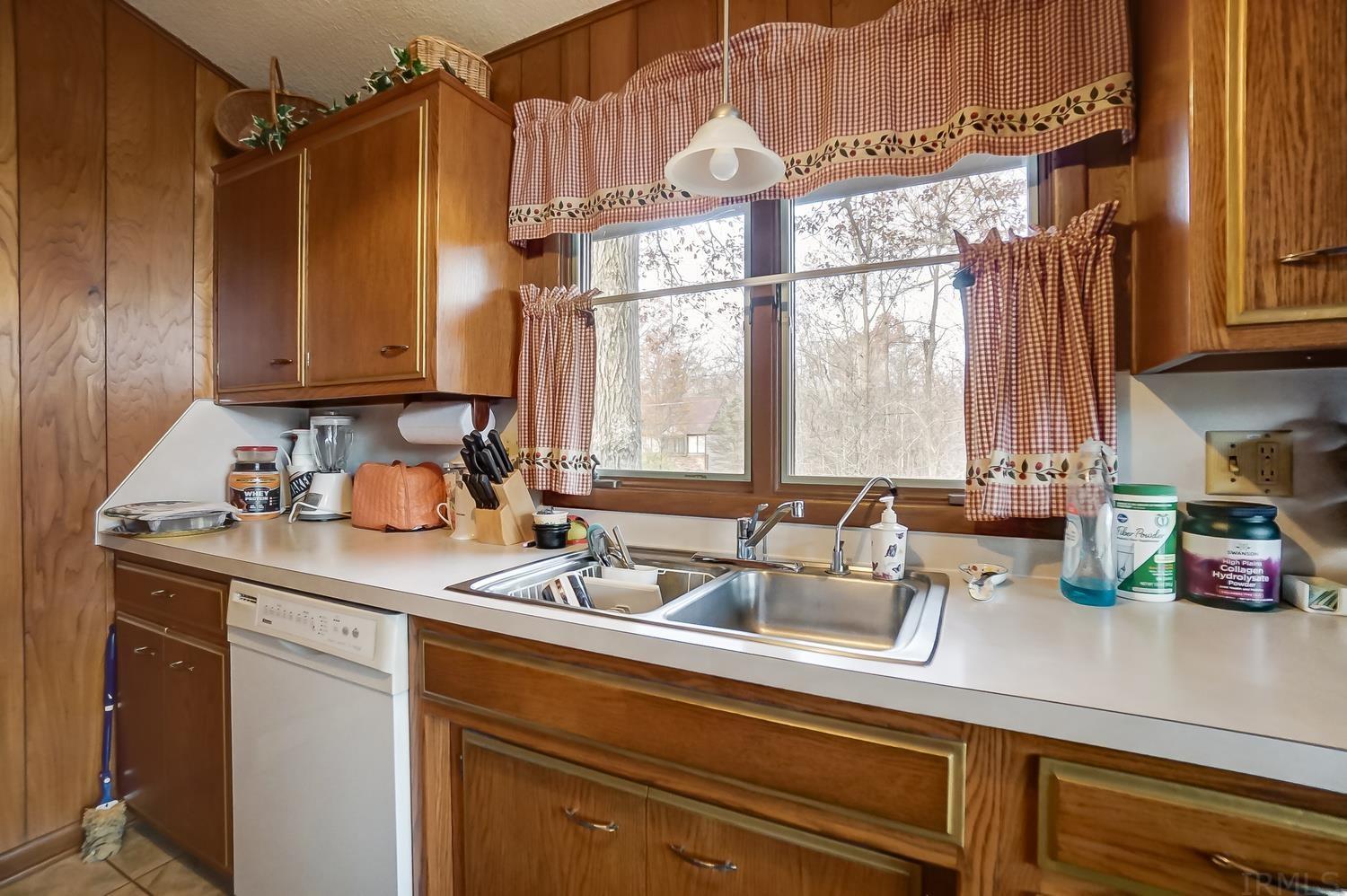 10018 Muldoon Road Fort Wayne, IN 46819 - Photo 11 of 31
