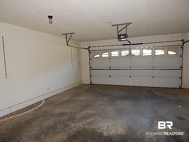 3 Magnolia Circle Foley, AL 36535 - Photo 13 of 18 Garage