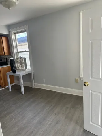 $2,900 | 31 East 32nd Street, Unit 2, Bayonne, NJ 07002