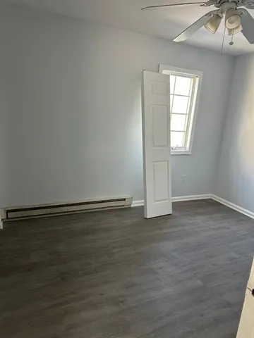 $2,900 | 31 East 32nd Street, Unit 2, Bayonne, NJ 07002