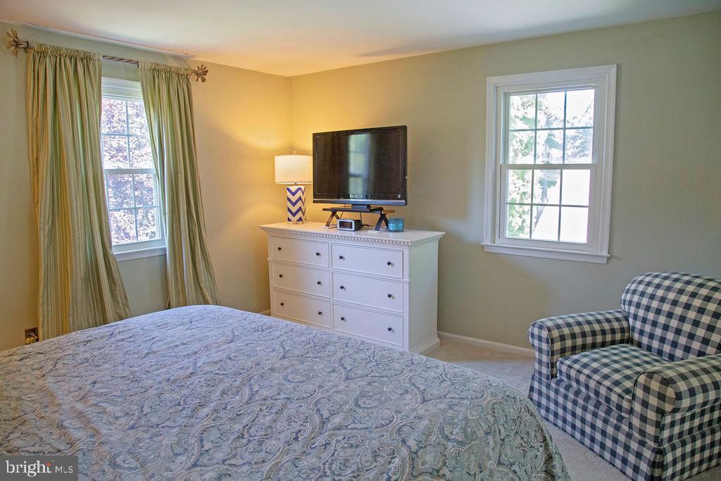 2020 Buttonwood Road Berwyn, PA 19312 - Photo 25 of 43