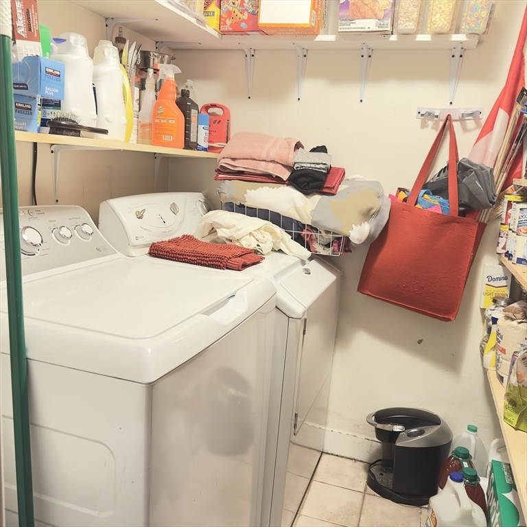 127 Elijah Street Springfield, MA 01109 - Photo 12 of 36